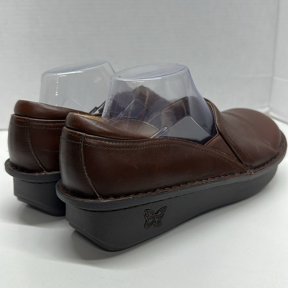 Alegria Debra Leather Closed Toe Clogs Shoes Dark Brown Women's Size 41 10.5 11 - Picture 2 of 11